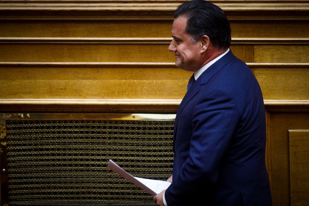 Τα ρίχνει στην πολυφωνία της ΝΔ ο Άδωνις και απαξιώνει τον Δένδια για τον Έβρο – «Η ΝΔ έχει 2 εκατ. στελέχη – Τι να κάνουμε»