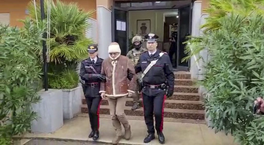Ιταλία: Σύλληψη αρχιμαφιόζου της Κόζα Νόστρα στο Παλέρμο (Video)