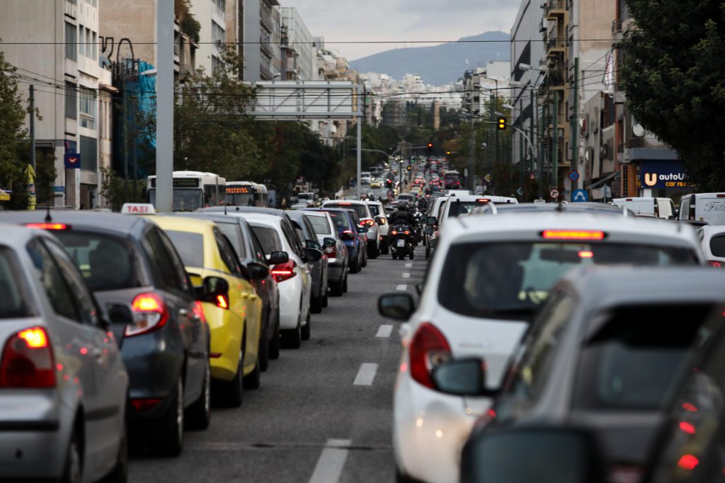 Οι κυκλοφοριακές ρυθμίσεις για τα Θεοφάνια σε Αθήνα και Πειραιά – Ποιοι δρόμοι θα κλείσουν