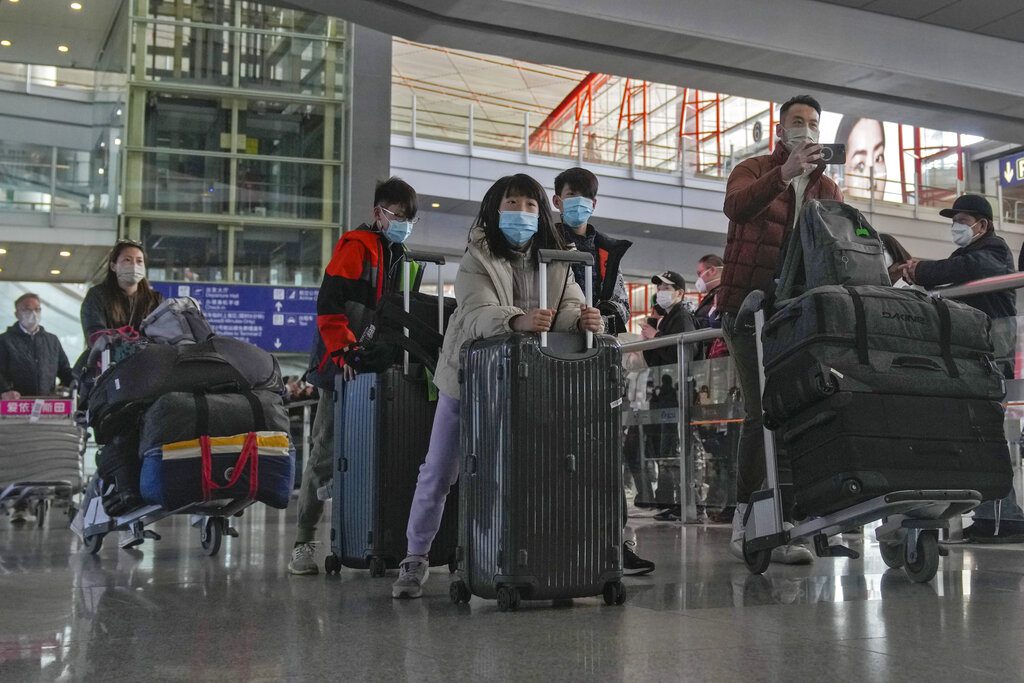Κίνα – κορονοϊός: Μετά από 3 χρόνια τέλος στην υποχρεωτική καραντίνα για ταξιδιώτες του εξωτερικού