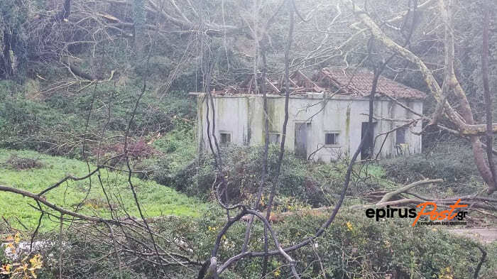 Σοβαρές ζημιές από το πέρασμα ανεμοστρόβιλου στην Παραμυθιά – Σε απόγνωση οι κάτοικοι (Photos)