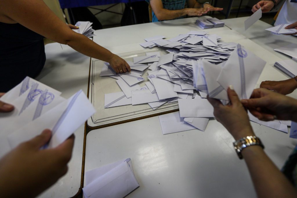 Εκλογές 2023: Περίπου €3 εκατ. για 25.000 εκλογικούς σάκους, 11.000.000 εκλογικούς φακέλους, χαρτί ψηφοδελτίων