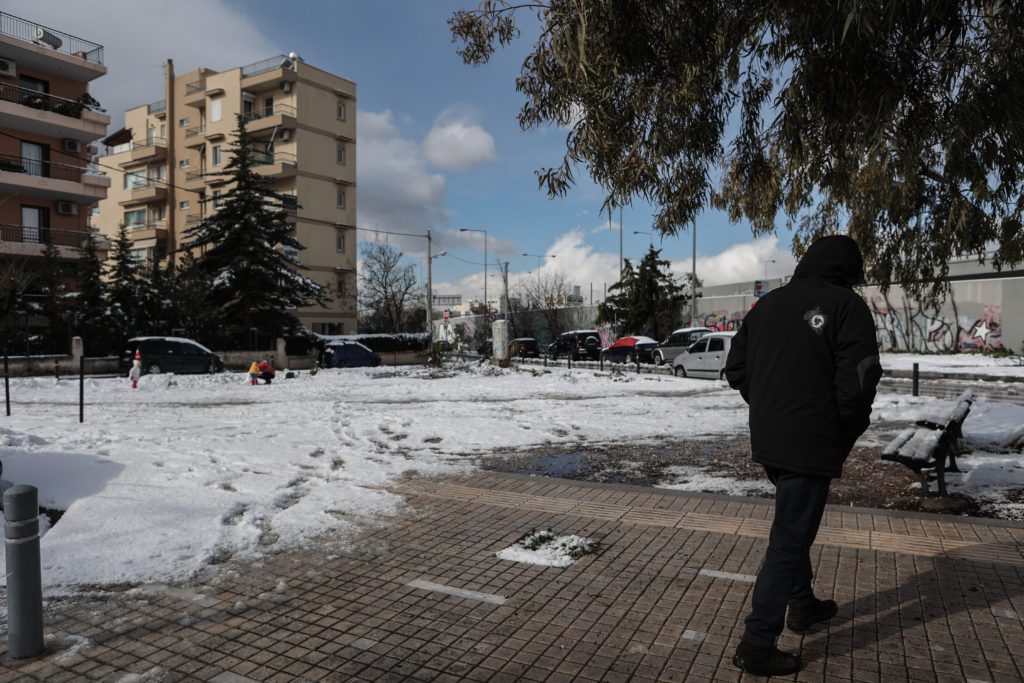 Κακοκαιρία Μπάρμπαρα: Τι θα ισχύσει την Πέμπτη σε Δημόσιο και καταστήματα