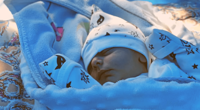 Τουρκία: Η συγκλονιστική περιγραφή εγκλωβισμένης γυναίκας που έζησε θαμμένη στα ερείπια με τον 10 ημερών γιο της
