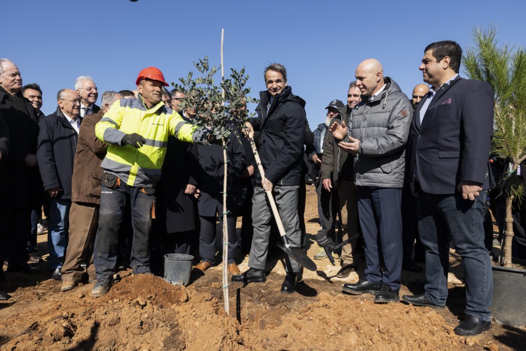 Επικοινωνιακή φιέστα Μητσοτάκη στο Μάτι με… guest Αναστασιάδη