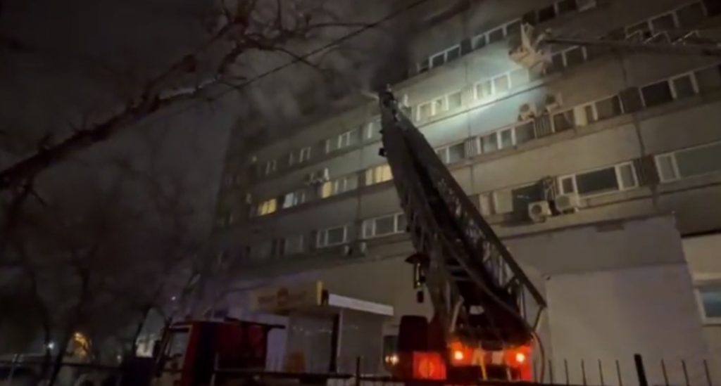 Ρωσία: Φωτιά σε ξενοδοχείο στη Μόσχα – Έξι νεκροί, ανάμεσά τους και παιδιά (Video)