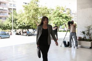 Δίκη Μάτι: Χωρίς θέρμανση η αίθουσα &#8211; «Βολές» της Κωνσταντοπούλου