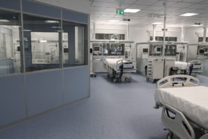 Θρίλερ με τους θανάτους 15 παιδιών σε δύο ελληνικά νοσοκομεία