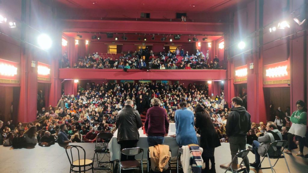 Ηθοποιοί: Ηχηρό μήνυμα στην κυβέρνηση Μητσοτάκη – Τι αποφασίστηκε στη συνέλευση του ΣΕΗ