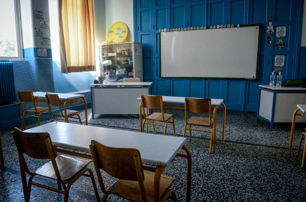 Η «επανάσταση» του Μητσοτάκη στα σχολεία μυρίζει εθνοσωτήρια αξιολόγηση