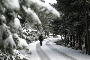 Έκτακτο δελτίο ΕΜΥ: Έρχεται η κακοκαιρία «Μπάρμπαρα» με χιόνια και στην Αττική