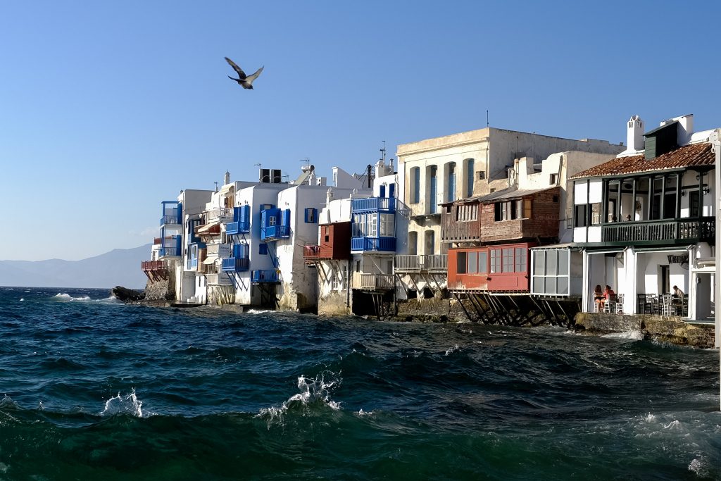 Καταγγελία αρχαιολόγων για μαφιόζικο χτύπημα σε μέλος του συλλόγου – «Δεν μας φοβίζουν, μας εξοργίζουν!»