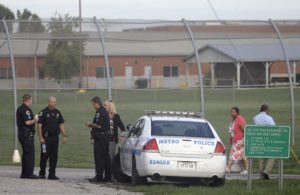 ΗΠΑ: Συναγερμός μετά από πυροβολισμούς σε σχολείο στο Νάσβιλ &#8211; Πληροφορίες για νεκρούς και τραυματίες