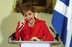 Σκωτία: «Αποκαλυπτήρια» του διαδόχου της Νίκολα Στέρτζον