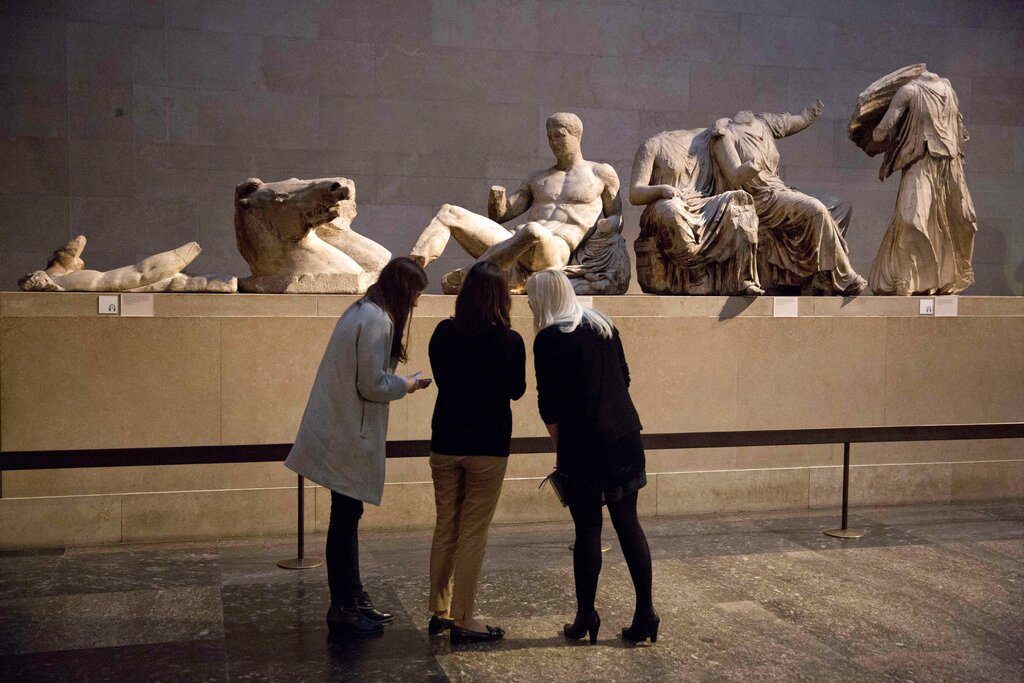 Βρετανικό «φρένο» για επιστροφή των Γλυπτών του Παρθενώνα: «Η συλλογή του Βρετανικού Μουσείου προστατεύεται δια νόμου»