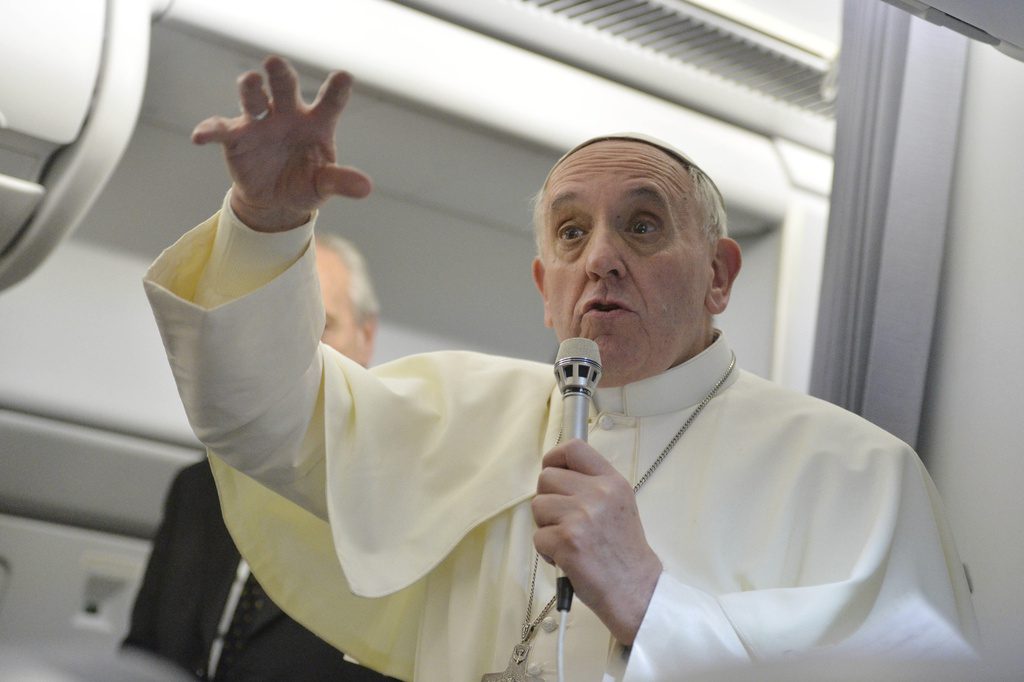 Πάπας Φραγκίσκος: «Παράθυρο» για αλλαγή στον κανόνα της αγαμίας των καθολικών κληρικών