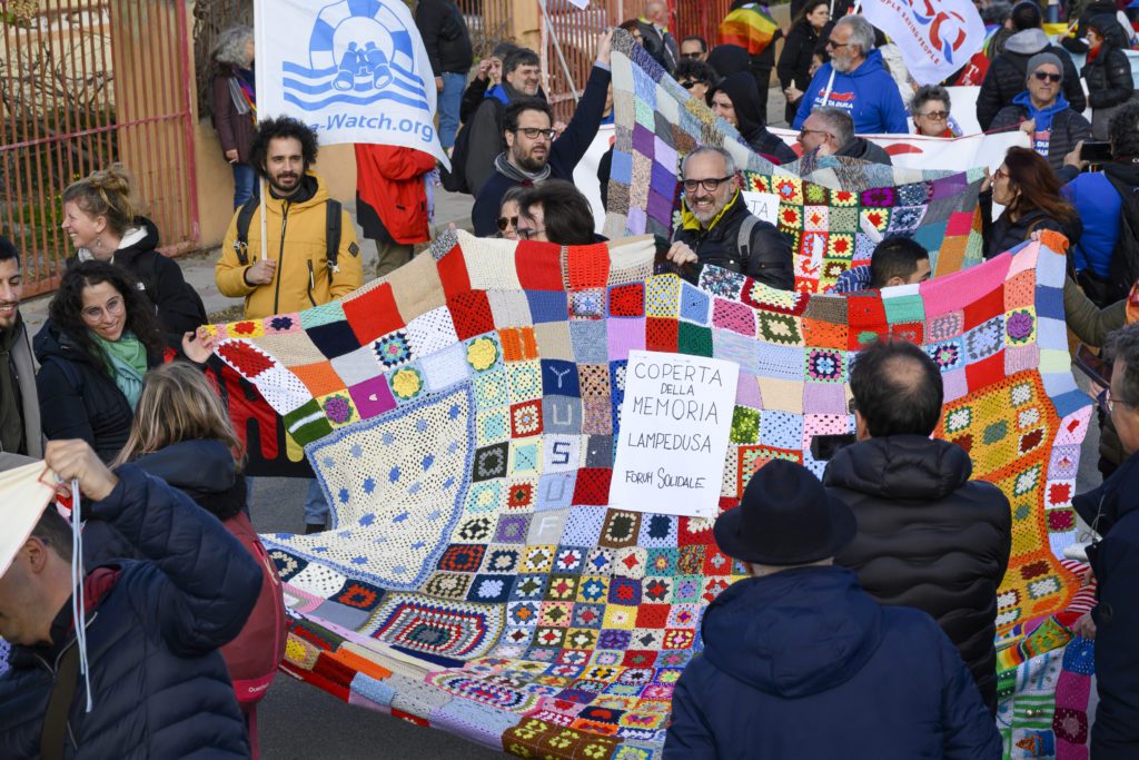 Ιταλία: Αθώους έκρινε δικαστήριο του Τορίνο 18 ακτιβιστές που βοήθησαν μετανάστες