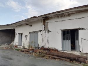 Αρκαλοχώρι: Βγάζουν στο σφυρί περιουσίες σεισμόπληκτων μετά το «μπλόκο» σε τραπεζικούς λογαριασμούς