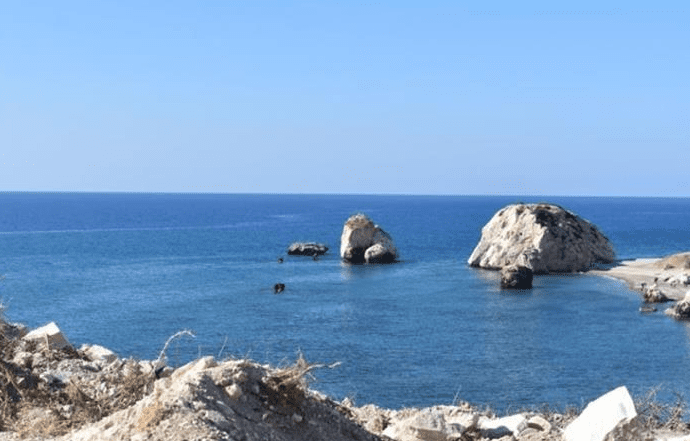 Γυναικοκτονία στην Κύπρο: 30χρονος φέρεται να βίασε και να σκότωσε την 28χρονη σύντροφό του