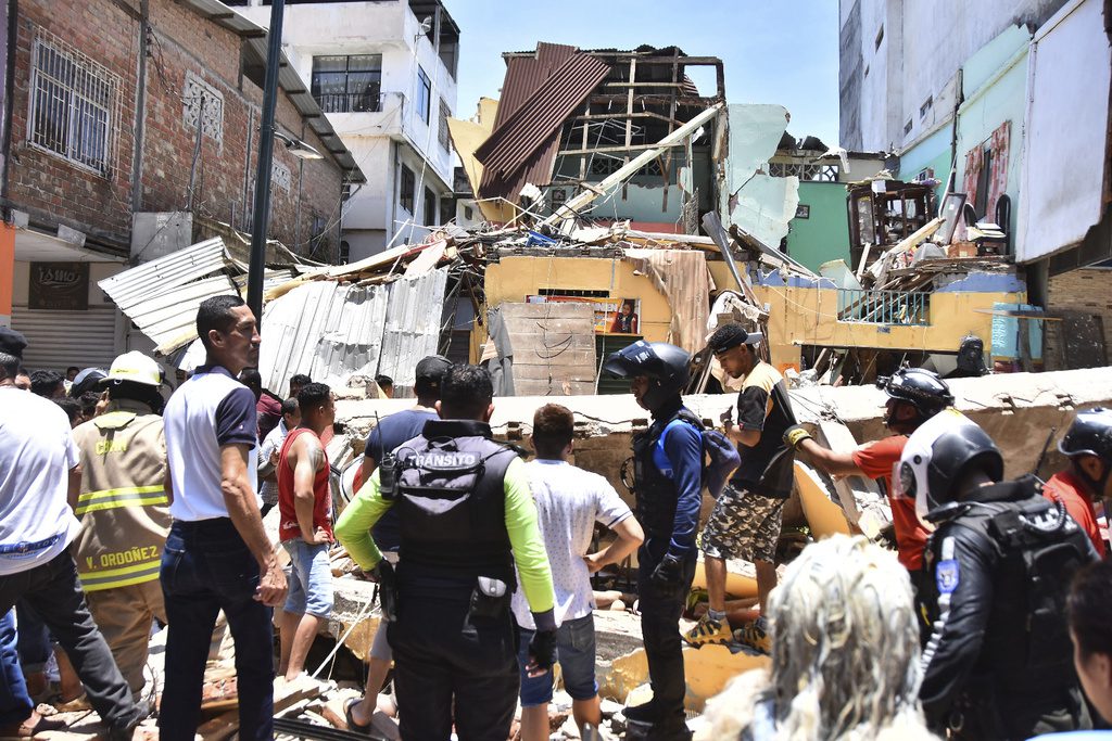Σεισμός σε Ισημερινό – Περού: Τουλάχιστον 15 νεκροί και εκατοντάδες τραυματίες από τα 6,8 Ρίχτερ
