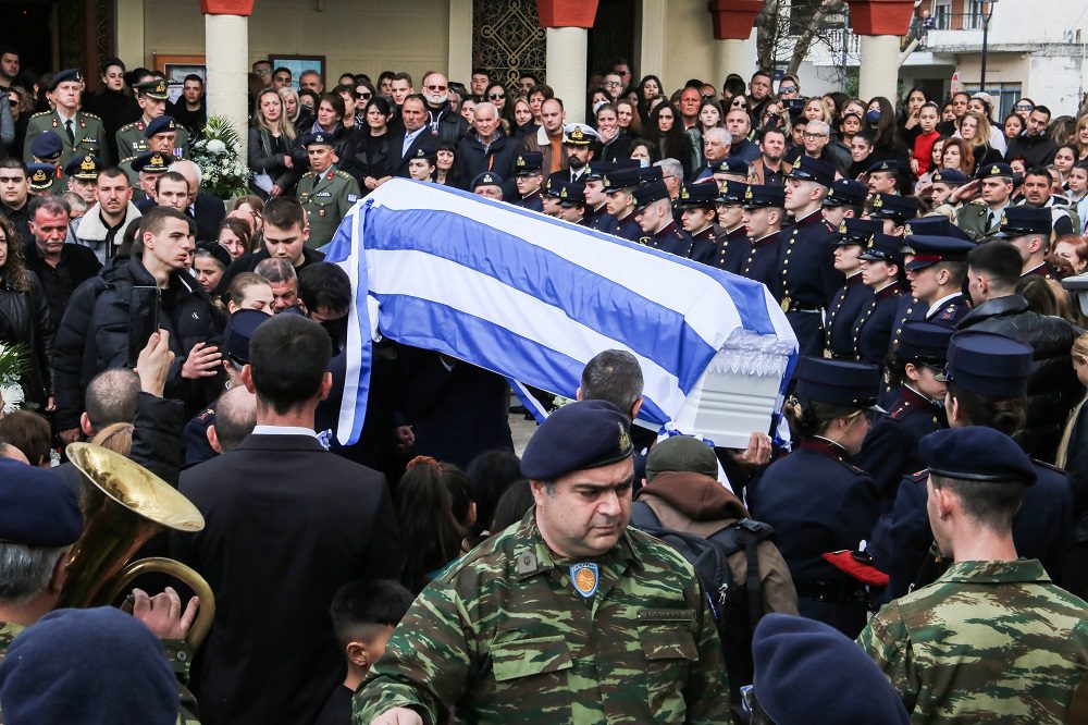 Ακόμα να εκδώσουν την ΚΥΑ για τα 3.500 ευρώ των κηδειών των θυμάτων