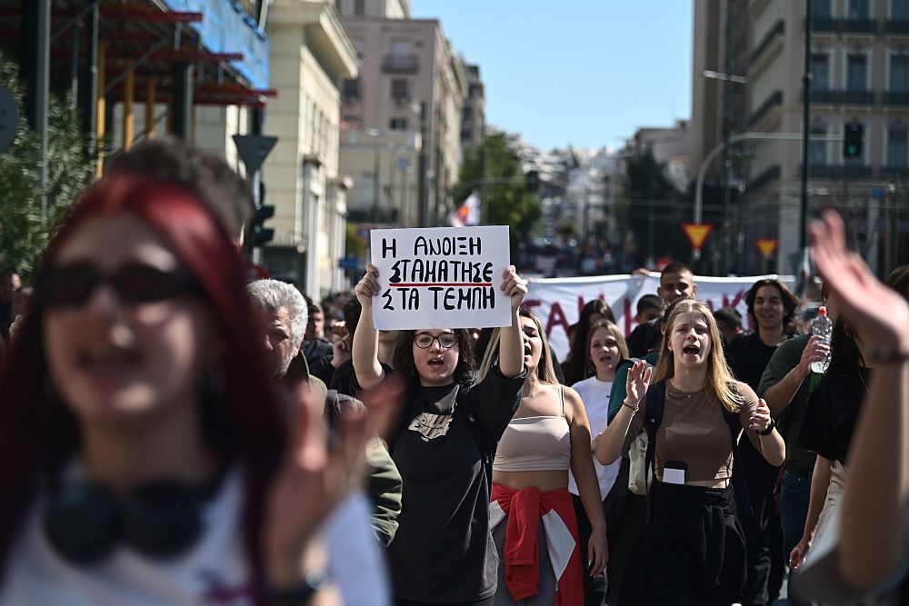 Ή τα κέρδη τους ή οι ζωές μας