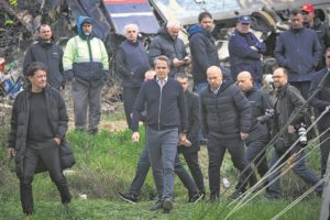 Ο κύβος ερρίφθη: Με Μητσοτάκη η πρόταση ΣΥΡΙΖΑ για Προανακριτική &#8211; Ώρα αποφάσεων για τη Νέα Αριστερά