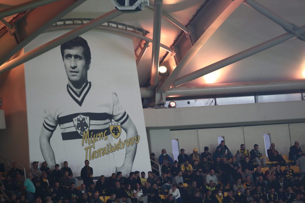 Μίμης Παπαϊωάννου: Το τελευταίο αντίο στον μύθο του ελληνικού ποδοσφαίρου (Photos)