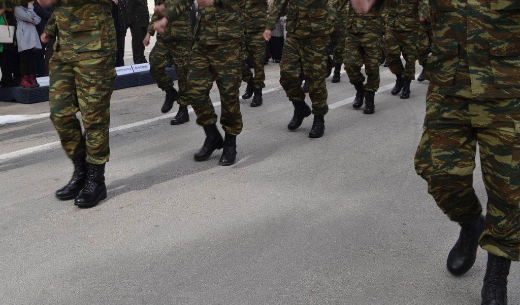 Ασπρόπυργος: Συναγερμός στη Β’ μοίρα Αλεξιπτωτιστών – Υπαξιωματικός άνοιξε πυρ και συνελήφθη από τη Στρατονομία