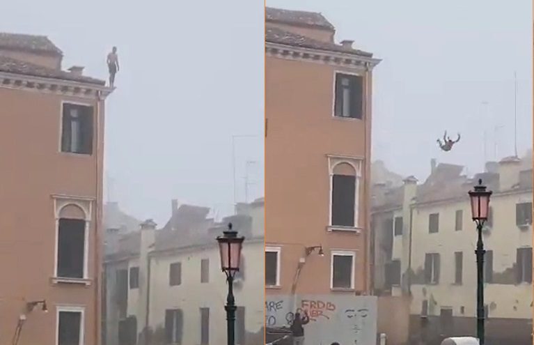 Βενετία: Παράτολμος άνδρας «βούτηξε» από τον τρίτο όροφο σε κανάλι (Video)