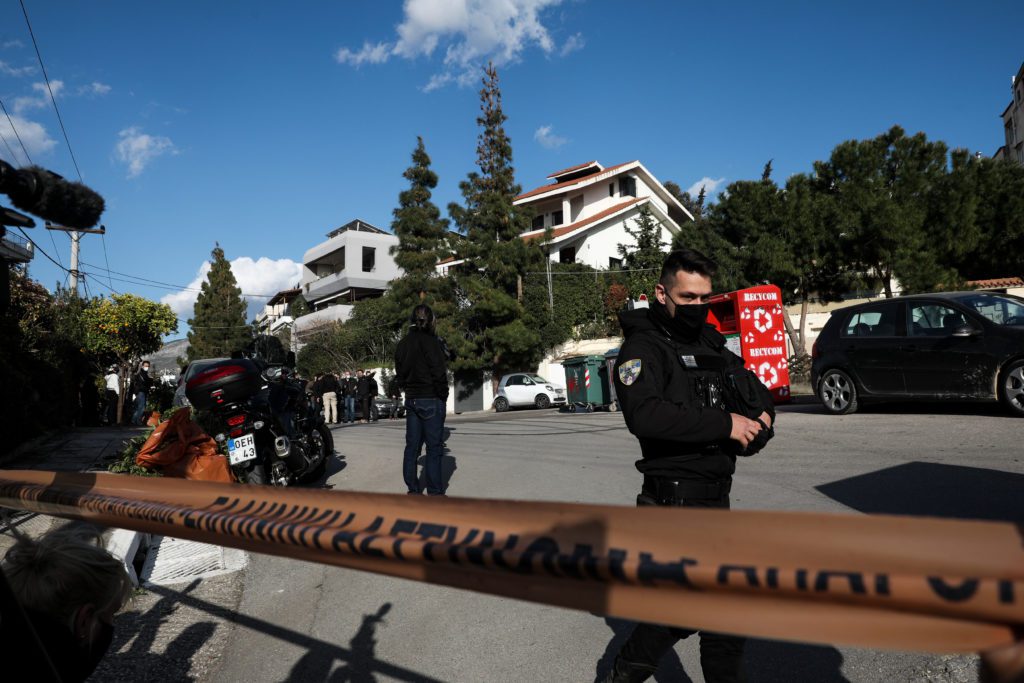 Δύο συλλήψεις από την ΕΛΑΣ για τη δολοφονία Καραϊβάζ – Ερωτηματικά για αν προέκυψαν νέα στοιχεία