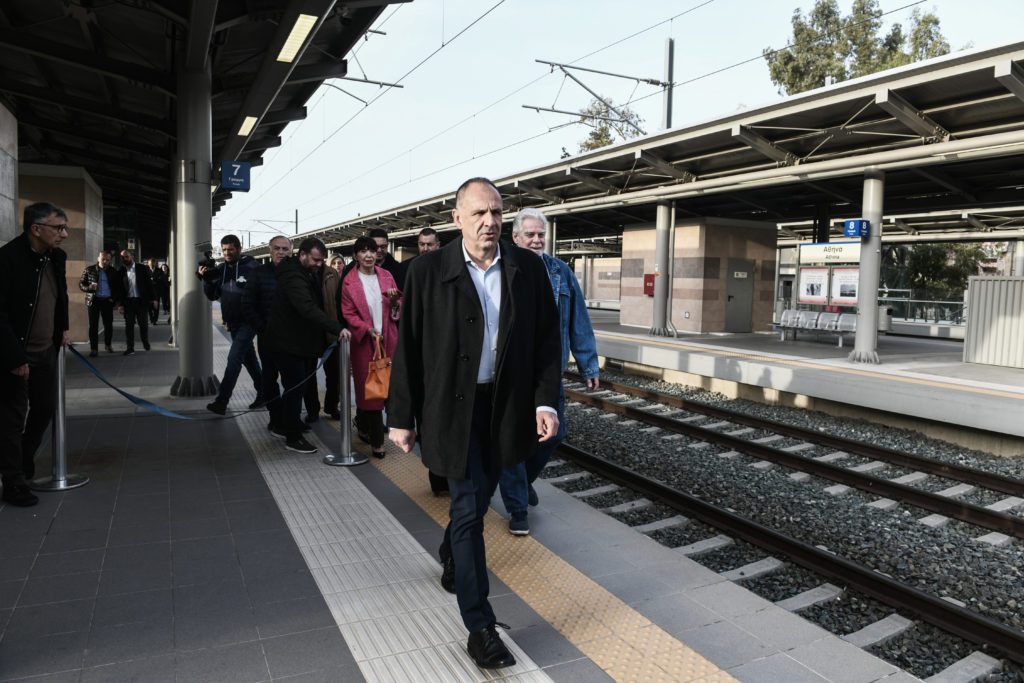 Τρένα: Ξανά στις ράγες το Intercity με επιχείρηση καθησυχασμού από Γεραπετρίτη