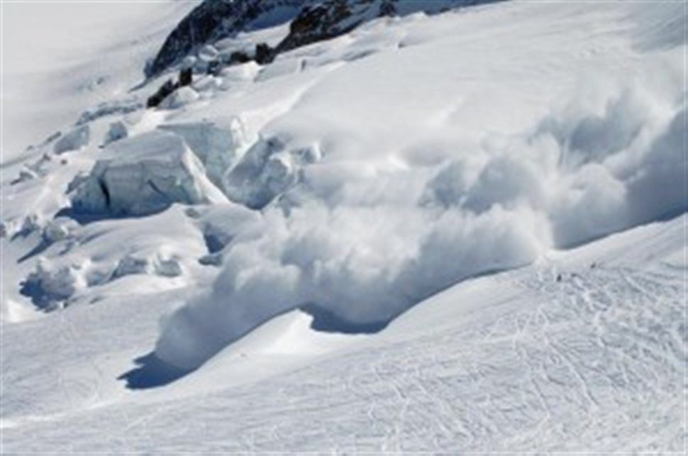 Ελβετία: Εννέα σκιέρ τραυματίστηκαν από χιονοστιβάδα