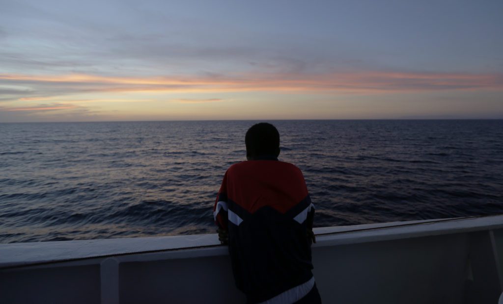 Ναυάγιο με 11 νεκρούς ανοιχτά της Λιβύης