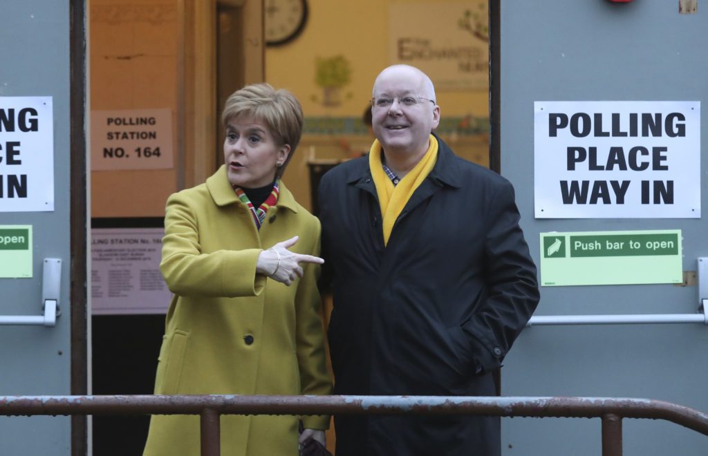 Σκωτία: Συνελήφθη ο σύζυγος της πρώην πρωθυπουργού Νίκολα Στέρτζον