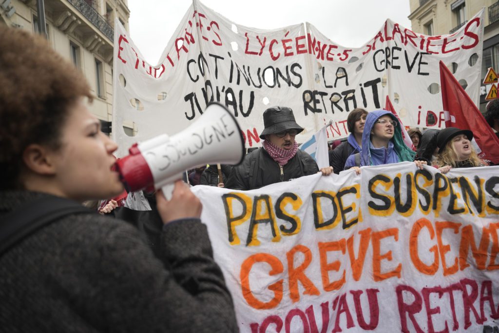 Γαλλία: Το Συνταγματικό Συμβούλιο επικύρωσε την αύξηση του ορίου συνταξιοδότησης