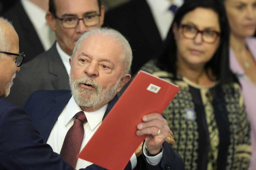 Βραζιλία: Παραιτήθηκε ο σύμβουλος ασφαλείας του Λούλα ντα Σίλβα