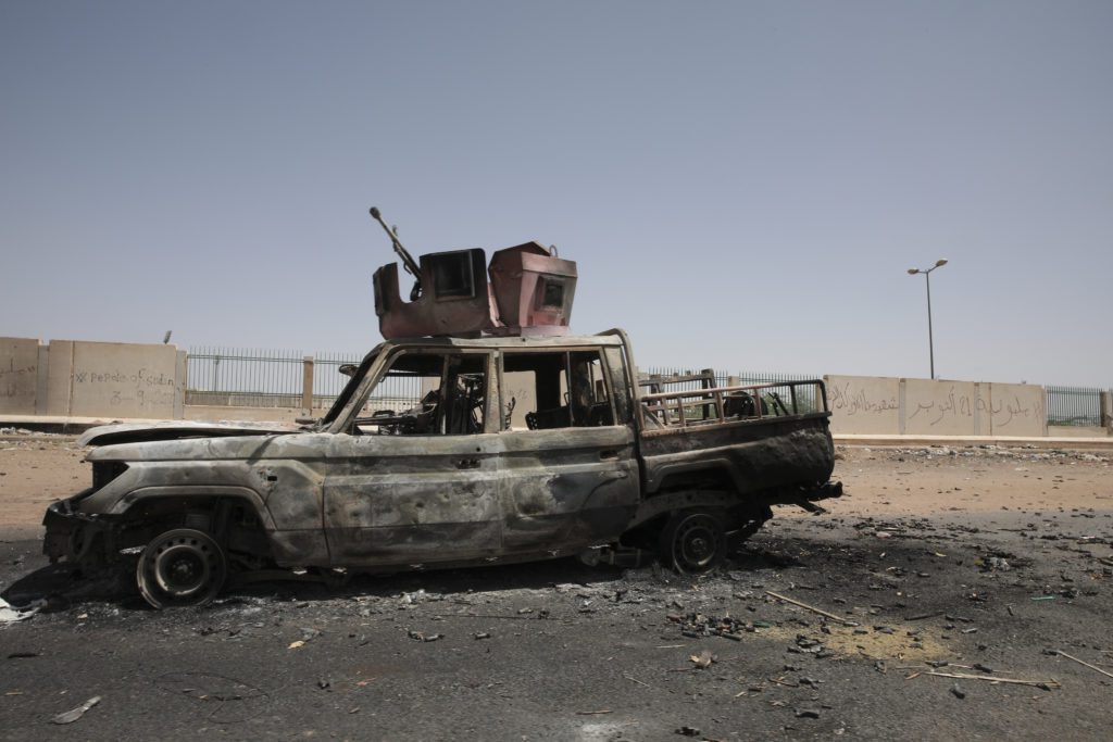 Χάος στο Σουδάν: Τουλάχιστον 330 νεκροί και 3.200 τραυματίες – Αγωνία για τους αμάχους εν μέσω ανθρωπιστικής κρίσης