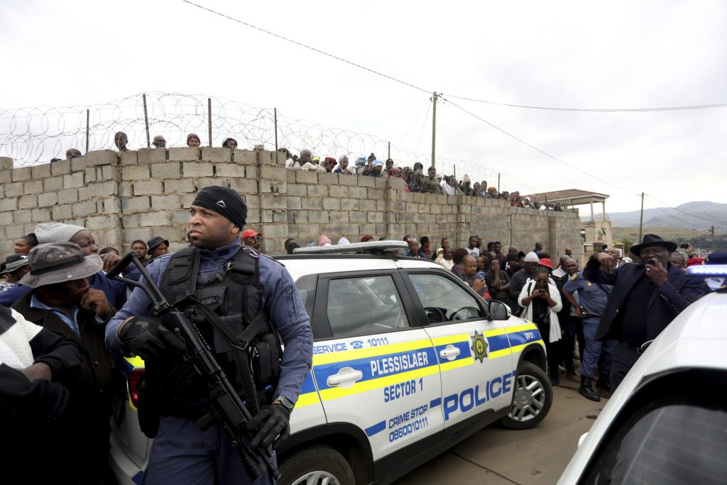 Μακελειό στη Νότια Αφρική – Ξεκληρίστηκε ολόκληρη οικογένεια από ένοπλη επίθεση