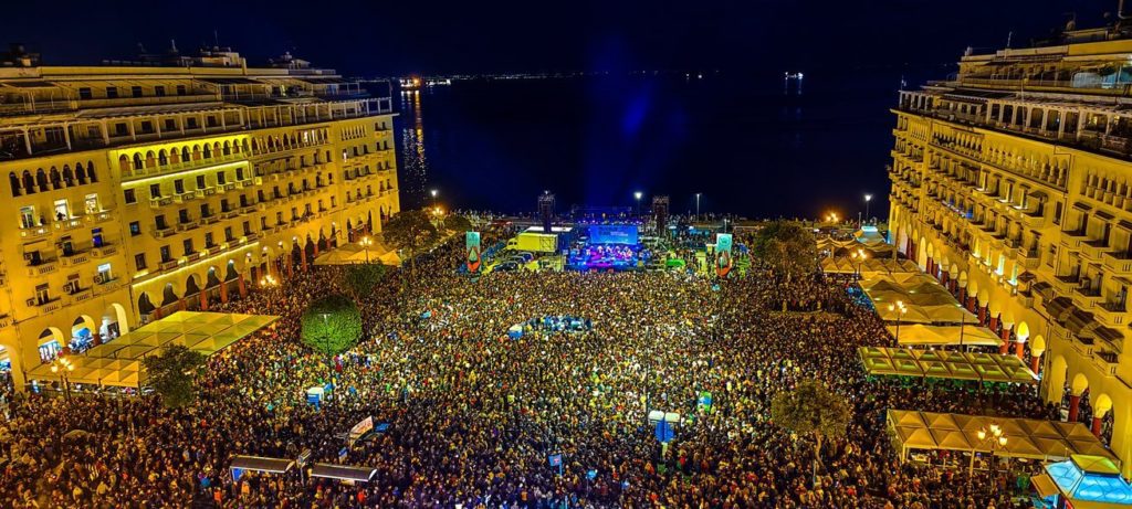 Θεσσαλονίκη: Λαοθάλασσα στη συναυλία για το νερό – Η πιο συγκινητική στιγμή της βραδιάς (Videos)