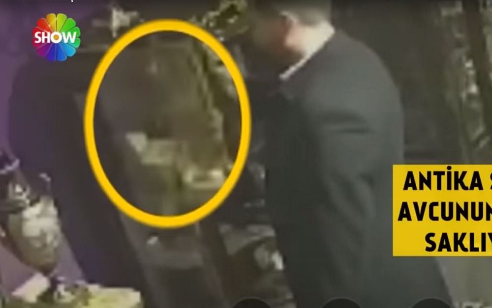 Συνελήφθη στην Τουρκία ο Μέγας Αρχιμανδρίτης του Οικουμενικού Πατριαρχείου: Έκλεβε ρολόι αξίας 24.000 ευρώ (Video)