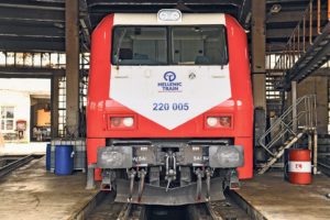 Αναστέλλουν την 24ωρη απεργία τους οι μηχανοδηγοί των τρένων