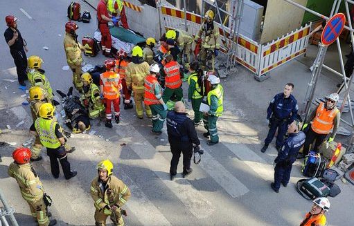 Φινλανδία: Κατέρρευσε πεζογέφυρα κοντά στο Ελσίνκι – Τουλάχιστον 24 τραυματίες, μεταξύ των οποίων παιδιά