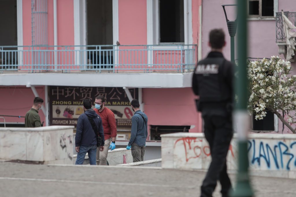 Ταυτοποιήθηκε η σορός της γυναίκας που βρέθηκε νεκρή στη Βαρβάκειο (Video)