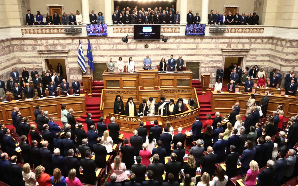 Διαλύεται η νέα Βουλή της μίας ημέρας – Τα βήματα για την προκήρυξη των εκλογών της 25ης Ιουνίου