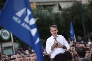 Το άνοιγμα Μητσοτάκη σε ακροδεξιούς και οι σχέσεις της «Νίκης» με το Άγιον Όρος