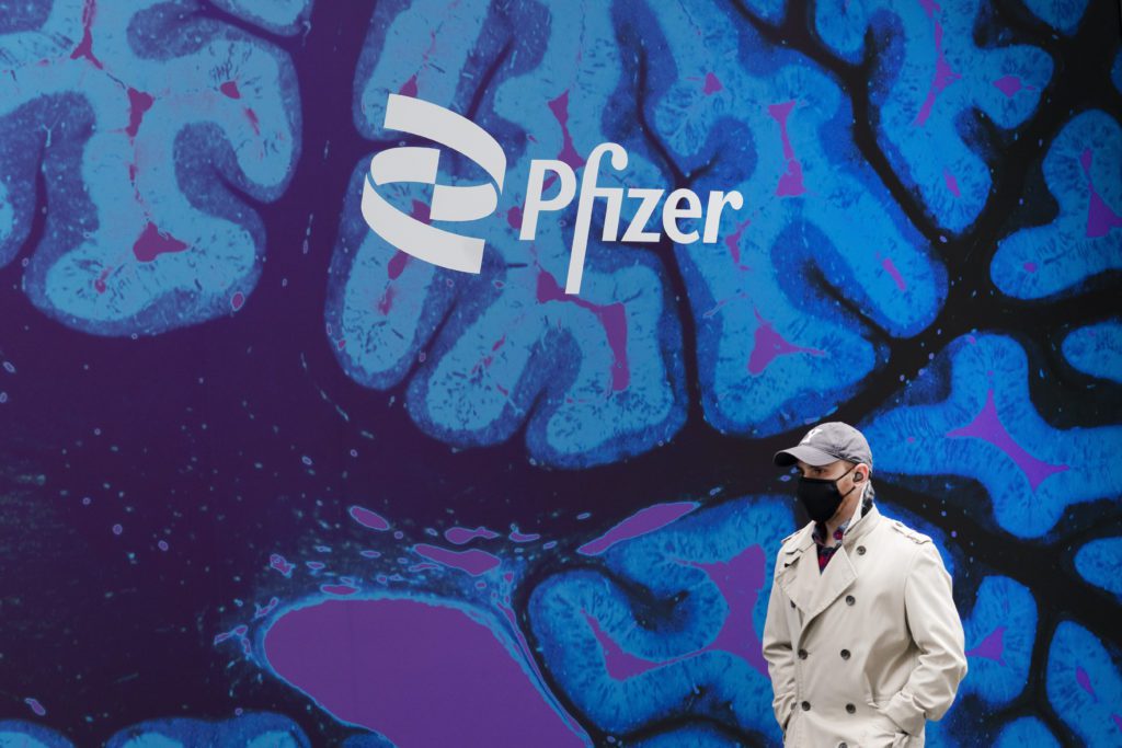 Νέα συμφωνία ΕΕ – Pfizer με οικονομικές «σκιές»