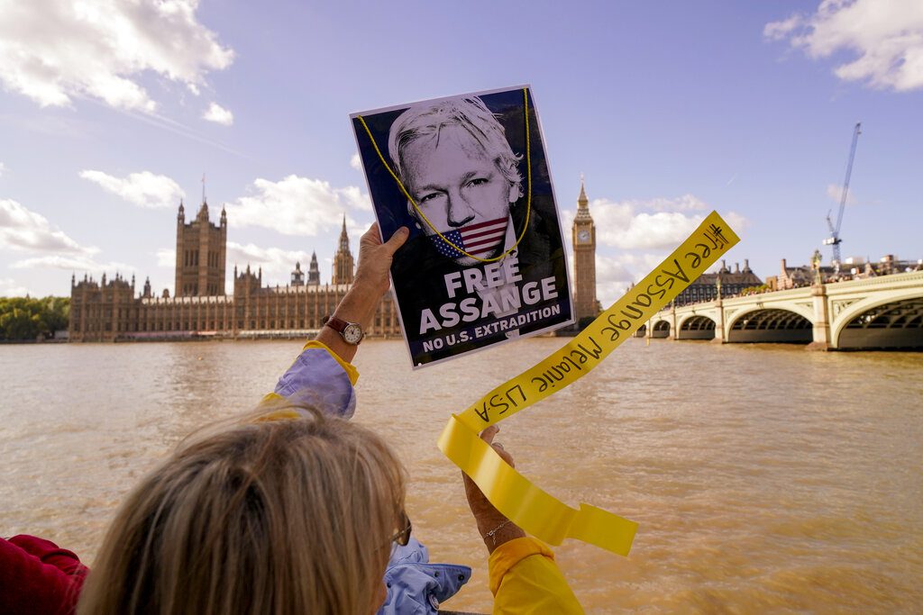 Τζούλιαν Ασάνζ: Ο ιδρυτής του Wikileaks κινδυνεύει να εκδοθεί «σύντομα» στις ΗΠΑ