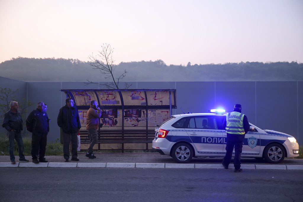 Σερβία: Νέο μακελειό με τουλάχιστον 8 νεκρούς – Νεαρός άνοιξε πυρ με αυτόματο όπλο (Photos-Video)