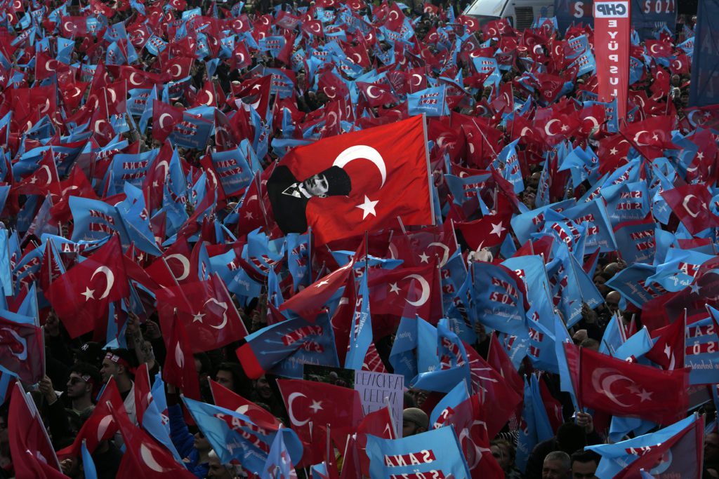 Εκλογές στην Τουρκία: Τι υπόσχονται οι συμμαχίες που διεκδικούν την ψήφο των πολιτών
